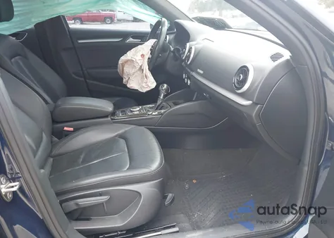 2017 Audi A3 2.0T Premium из США, поврежденный, VIN WAUB8GFF9H1058102